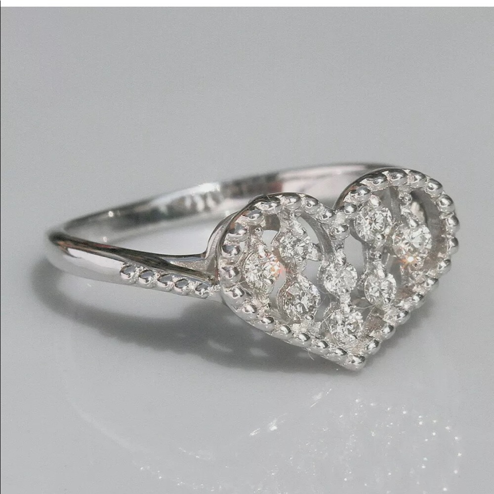 18k Heart Ring